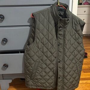 Tahari Men's Quilted Khaki Vest